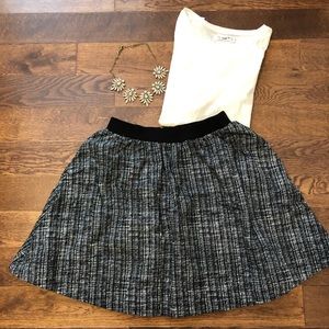 GAP skirt wth pockets.